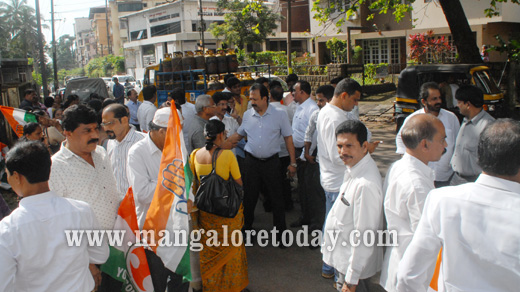 ’Mane Manege Congress 1